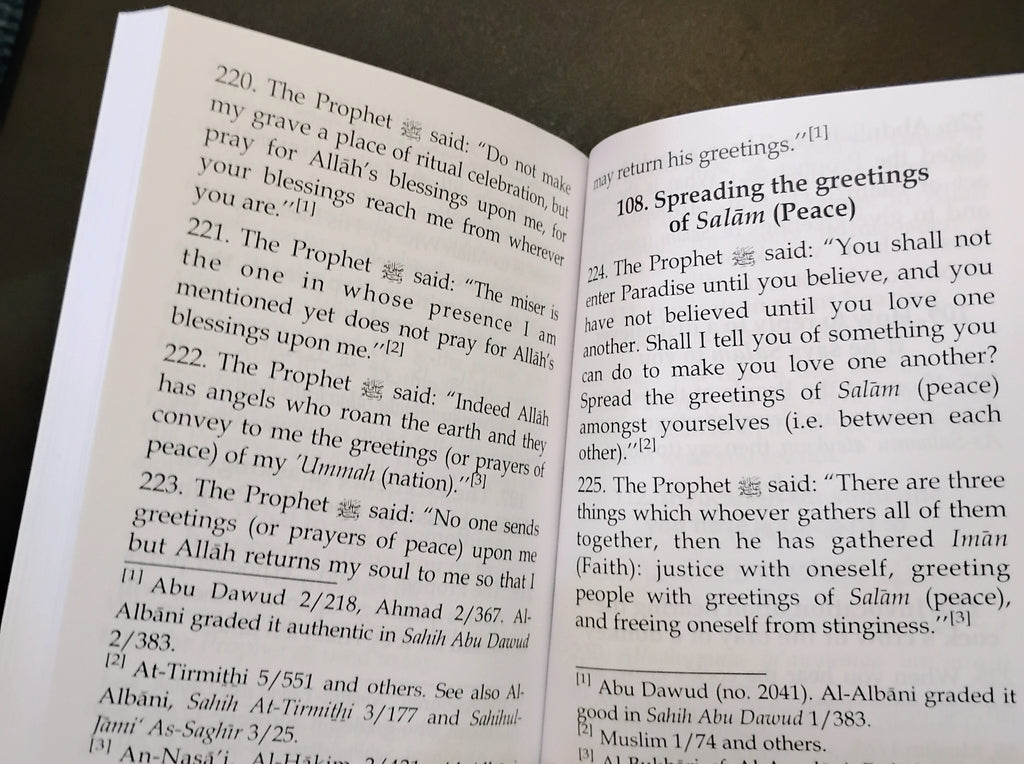 Fortress of the Muslim (a.k.a. Citadel of the Believers aka Hisnul Muslim) : Invocations from Qur'an & Sunnah (Sa'id ibn Wahf al Qahtaani)